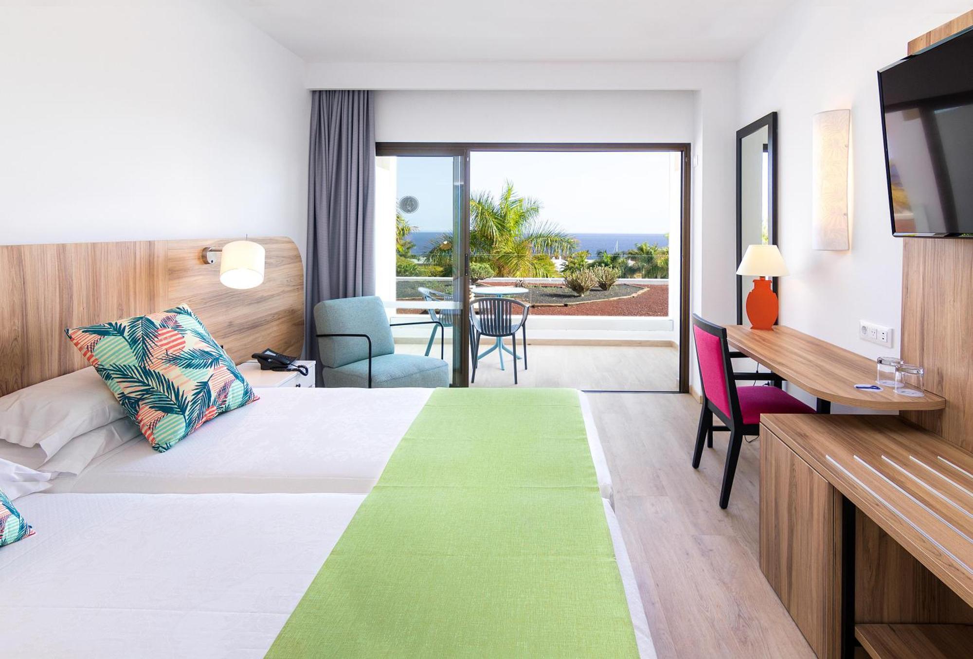 Hotel Costa Calero Thalasso & Spa プエルト・カレロ エクステリア 写真